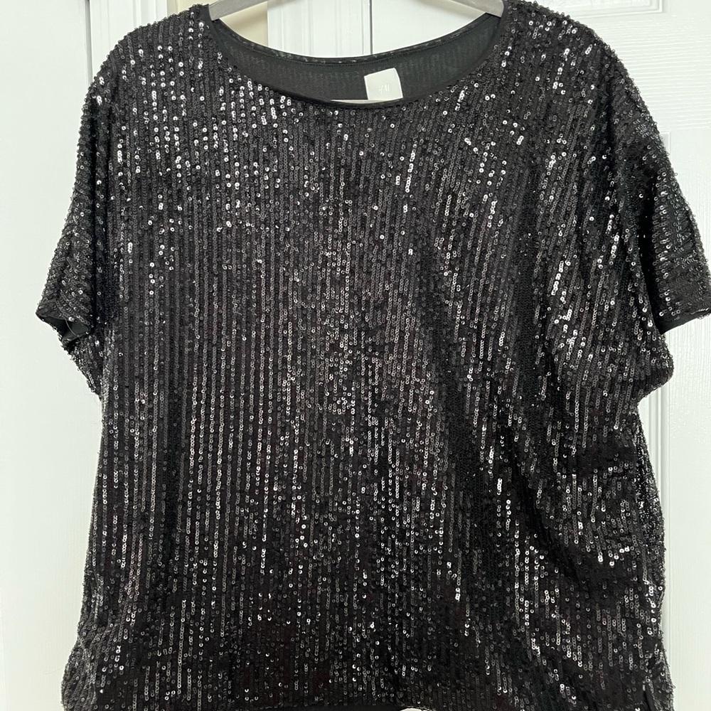 H&M Black Sequin Short Sleeve Top